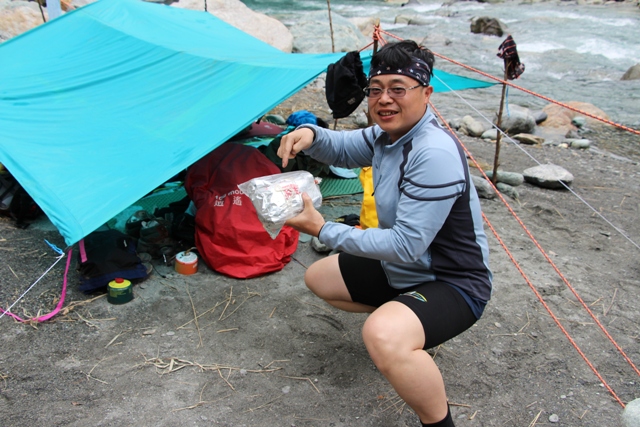 土窰雞亮相.JPG