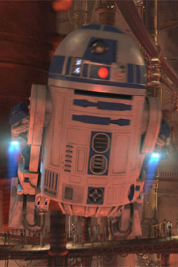 r2-d2_ep2.jpg (32082 bytes)