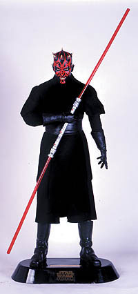 lifesize-darthmaul.jpg (23416 bytes)