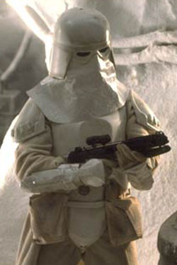 snowtrooper.jpg (26536 bytes)