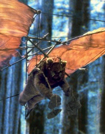 ewok_hang_glider.jpg (49097 bytes)